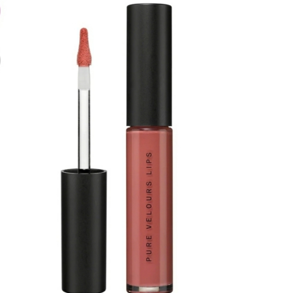 ZOEVA PURE VELOURS LIQUID LIPSTICK.